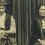 Cekricek.id, Berita Seleb dan Berita Artis – Pengacara kondang, Hotman Paris membagikan sebuah foto lawas melalui sosial medianya baru-baru ini. Potret hitam putih yang menampilkan sosok pria dan wanita dengan pakaian adat itu disebut sebagai leluhurnya.