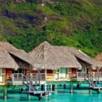 Cekricek.id, Objek Wisata – Pantai adalah tujuan wisata yang banyak menjadi pilihan orang-orang untuk menikmati waktu liburan atau bersantai. Meski yang diperlihatkan sama-sama lautan biru yang terbentang luas, namun setiap pantai memiliki sisi keindahannya masing-masing.