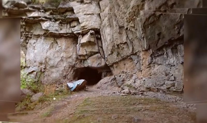 Apa yang Tersembunyi Dibalik Air Terjun Niagara? 2 Cekricek.id, Objek Wisata - Pemandangan yang indah di sekitar Air Terjun Niagara membuat banyak orang berkeinginan untuk mengunjunginya.