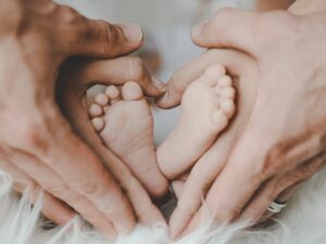 Cekricek.id, Portal Islam - Mungkin masih menjadi pertanyaan bagi sebagian orang mengapa semua putra Nabi Muhammad justru wafat saat bayi.