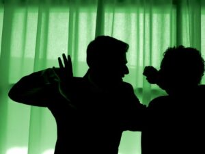 Cekricek.id, Berita Viral - Ternyata gara-gara suara lato-lato, dapat menyebabkan pertikaian. Terlihat jika ada 2 anggota polisi tampak cekcok