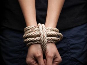 Cekricek.id, Berita Viral - Netizen dibuat geger dengan aksi nekat mahasiswa yang tega culik dan aniaya dosen sendiri di Pontianak