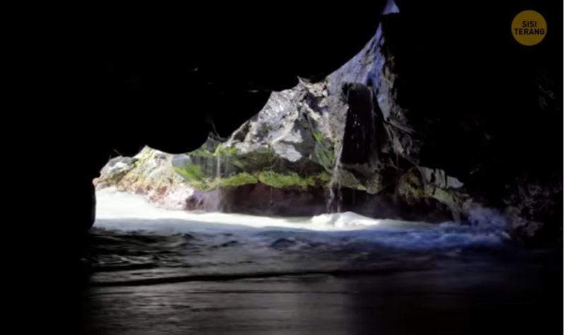 Cekricek.id, Objek Wisata - Mengenal Gua Son Doong, Gua Menakjubkan yang Menyimpan Hutan, Danau Serta Labirin