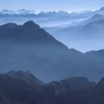 Cekricek.id, Portal Islam - Dalam agama Islam dikenal ada salah satu gunung tersembunyi bernama Gunung Qaf, paling misterius di bumi