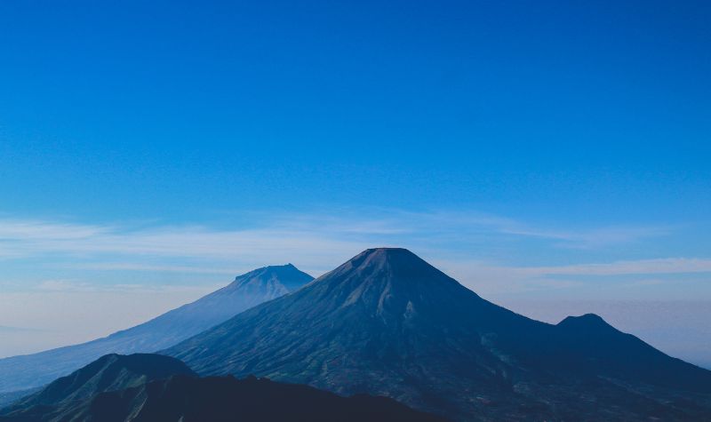 Cekricek.id, Portal Islam - Dalam agama Islam dikenal ada salah satu gunung tersembunyi bernama Gunung Qaf, paling misterius di bumi
