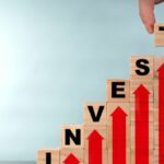 Cekricek.id, Asuransi - Sampai kini masih banyak yang membandingkan antara asuransi vs investasi. Mana yang paling menguntungkan?
