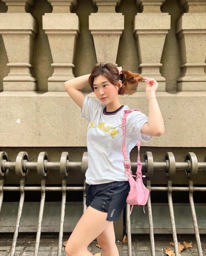 Cekricek.id, Berita Artis dan Berita Seleb - Livy Renata merasa canggung dan merasa layaknya turis ketika datang ke Australia, padahal pelajar 