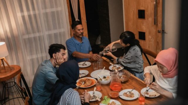 Cekricek.id, Portal Islam - Ternyata ada sejumlah pertanda yang menjadi indikasi keberhasilan puasa yang dijalani oleh seorang muslim