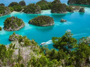 Cekricek.id, Objek Wisata - Ternyata ada 4 wisata lokal yang jika dinilai lebih mahal dibandingkan dengan wisata luar negeri.