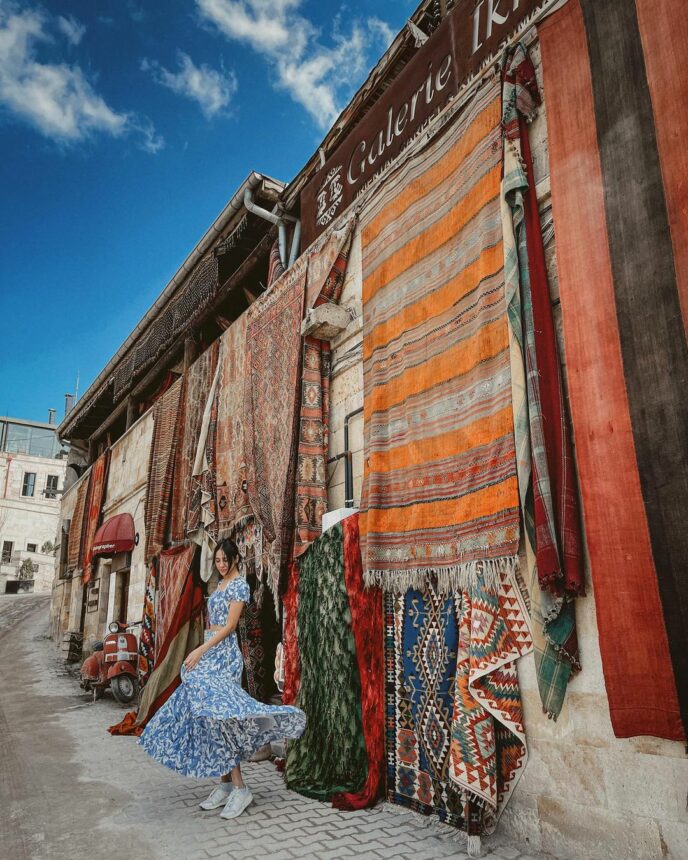 Cekricek.id, Berita Artis dan Berita Seleb - Belum lama ini Anya Geraldine mengunggah foto cantiknya di Cappadocia, dijuluki perebut mimpi