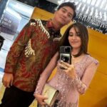Boy William mengenalkan Ayu Ting Ting pada orang tuanya, lantas apakah keduanya sudah mendapatkan restu untuk menuju serius?