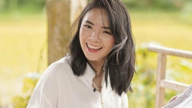 Cekricek.id, Berita Seleb dan Berita Artis – Food vlogger Magdalena dikecam keras oleh warganet setelah pernyataannya dalam sebuah video podcast mencuat. Berawal dari cerita keluh kesahnya selama menjalani profesi tersebut, hingga bagaimana anggapan pihak restoran terhadapnya. Pada akhirnya komentar buruk malah tertuju kepadanya.