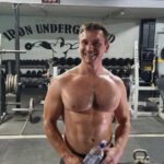 Cekricek.id, Berita Viral - Seorang ayah asal Australia berhasil membuat rekor dunia baru untuk push up yang dilakukannya. Dia mampu menyelesaikan lebih dari 3.206 kali hitungan hanya dalam satu jam, angka tersebut setara dengan 53 kali hitungan di setiap menitnya.