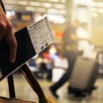 Cekricek.id, Berita Viral - Tiga wanita yang berasal dari Indonesia ini diketahui mendarat di bandara Malpensa Milan, Italia pada Kamis, 13 April lalu dan langsung menyorot perhatian. Pasalnya mereka dihadang petugas bea cukai dan militer karena membawa uang euro sejumlah ratusan ribu.