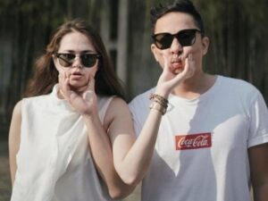 Cekricek.id, Berita Seleb dan Berita Artis – Aktor Ringgo Agus Rahman berbagi cerita tentang penjuangan sang istri, Sabai Morscheck, selama menyapih anak kedua mereka. Meski bukan pengalaman pertama, tetapi kisah yang dibagikannya sungguh mengharukan bagi banyak orang.