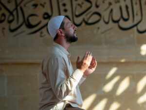 Cekricek.id, Portal Islam – Ada 7 waktu mustajab di bulan Ramadhan yang bisa dimanfaatkan sebaik-baiknya oleh umat muslim. Di momen tersebut, doa yang dituturkan berpeluang besar untuk dikabulkan oleh Allah SWT. Sama halnya seperti yang dijelaskan oleh Rasulullah Waktu mustajab di bulan Ramadhansaw dalam sebuah hadis.