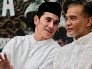 Cekricek.id, Berita Artis dan Berita Seleb - Model dan artis Vino G Bastian pernah memerankan karakter sebagai seorang gay, takut masuk klub