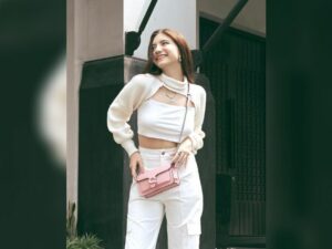 Cekricek.id, Berita Artis dan Berita Seleb - Rasanya tak ada yang pernah menilai jika penampilan Cassandra Lee kurang cantik.