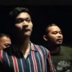 Seorang pria ditangkap polisi saat nonton bioskop bareng pacaar, diduga merupakan pelaku pencuri motor yang berada di Pekan Baru.