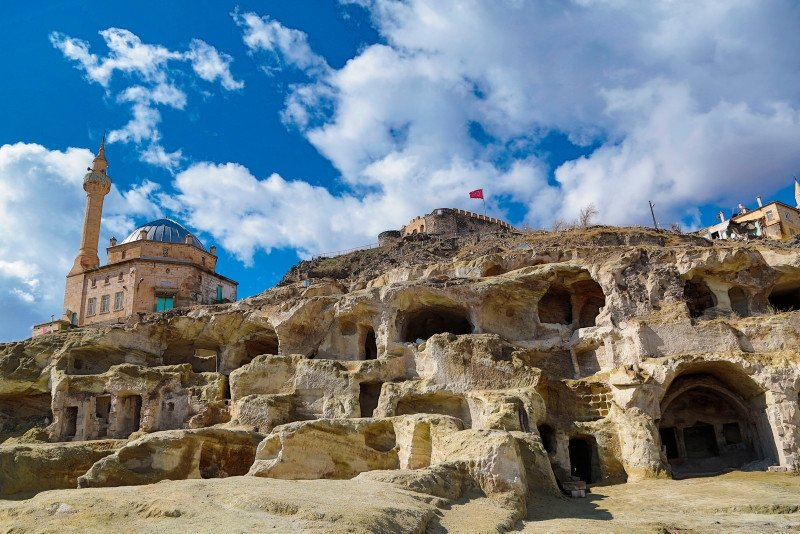 Cekricek.id, Objek Wisata - Cappadocia Turki Dibanjiri 168 Ribu Turis, Begini Daya Tarik dan Keindahannya