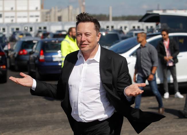 Cekricek.id, Berita Seleb dan Berita Artis - Gaya Hidup Elon Musk Sederhana Banget, Bos Tesla Ini Pilih Tinggal di Rumah Sewa 3 Kamar