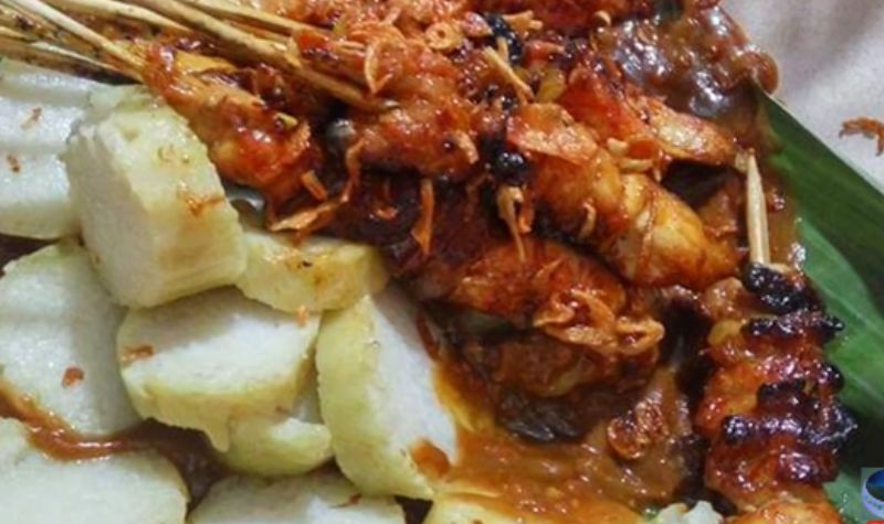 Cekricek.id, Kuliner - Nyatanya Indonesia memiliki banyak jenis sate yang ada di nusantara. Tentunya selain dari sate padang dan sate madura