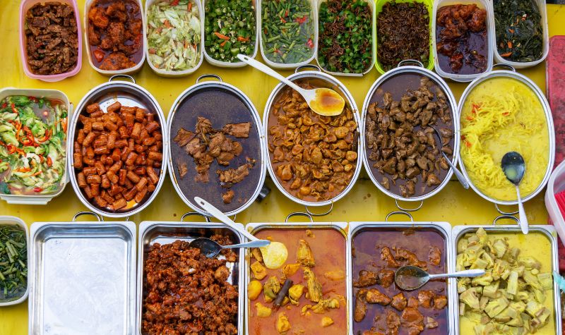 Cekricek.id, Kuliner - Bagi backpacker yang berjalan-jalan ke berbagai negara pasti selalu mencari sajian makanan termurah. T