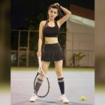 Cekricek.id, Berita Artis dan Berita Seleb - Unggah foto dengan mengenakan baju terbuka rupanya berhasil mengekspos tato naga Maria Vania.