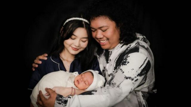 Cekricek.id, Berita Artis dan Berita Seleb - Rupanya anak Marshel Widianto memiliki sifat yang terlalu unik sejak dalam kandungan.