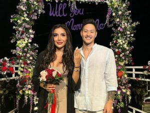 Cekricek.id, Berita Artis dan Berita Seleb - Belum lama ini transgender cantik Millen Cyrus membagikan momen bahagia saat dilamar kekasih .