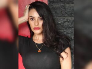 Cekricek.id, Berita Artis dan Berita Seleb - Model dan penyanyi cantik Nora Alexandra membagikan syarat mudah jika ingin nge-gym bersamanya