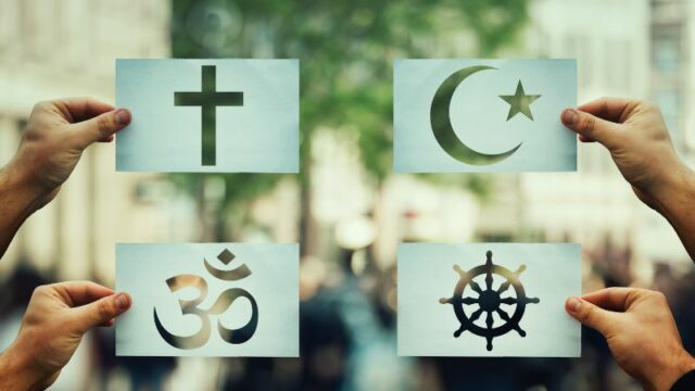 Cekricek.id, Portal Islam - Sama-sama diketahui jika murtad alias keluar dari Islam termasuk dosa besar. Bagaimana jika murtad lalu masuk islam