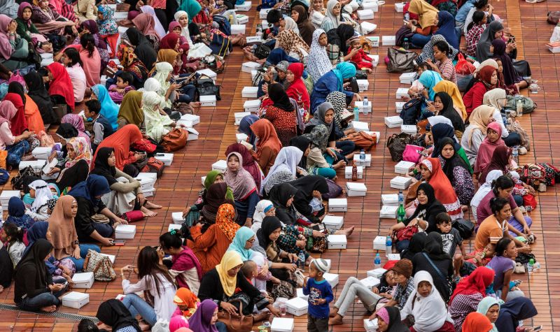 Cekricek.id, Portal Islam - Sebenarnya bagi orang yang udzur puasa ada sejumlah amalan utama yang bisa dilakukan. Wanita wajib catat!