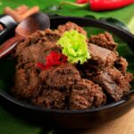 Cekricek.id, Kuliner - Sejumlah orang mungkin bertanya-tanya mengapa rendang bisa bertahan lama. Mengingat makanan ini mendunia