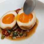 Cekricek.id, Kuliner - Dalam membuat telur rebus ala Jepang rupanya memiliki trik serta resep tertentu. Ini mungkin sedikit berbeda dari biasanya