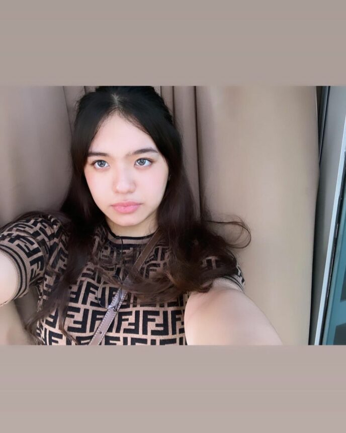 Cekricek.id, Berita Artis dan Berita Seleb - Netizen telah menentukan sebuah opsi jika tidak berhasil mendapatkan Angel Karamoy. 