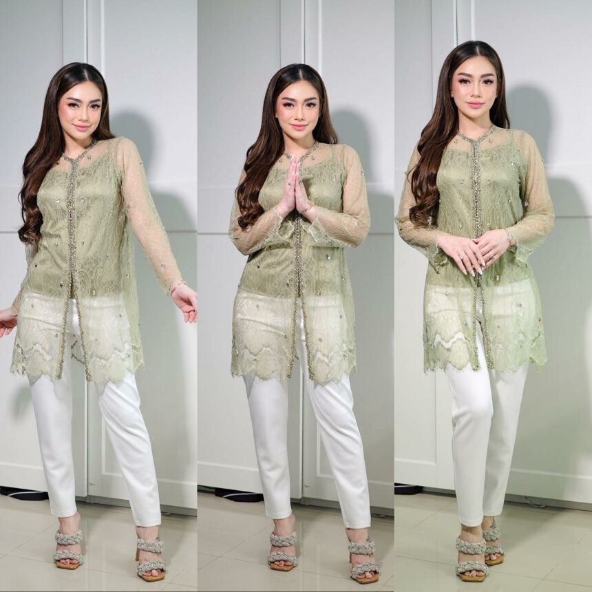 Cekricek.id, Berita Artis dan Berita Seleb - Sosok Celine Evangelista dianggap jadi mode untuk inspirasi lebaran kali ini, dengan baju kaftan
