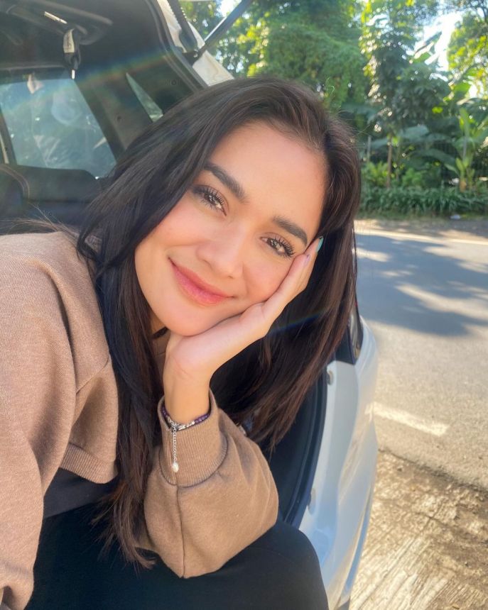 Cekricek.id, berita seleb dan berita artis - Namanya Ditag Istri Fandy Christian, Akun Andi Annisa Banjir Komentar: Pelakor