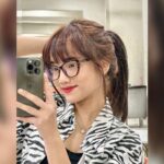 Cekricek.id, Berita Artis dan Berita Seleb - Selebgram cantik Fuji merasa tidak terima disebut janda pirang karena bentuk cat rambutnya.