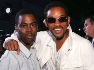 Cekricek.id, Berita Seleb dan Berita Artis – Insiden Will Smith yang memberikan tamparan keras di pipih Chris Rock sudah menyebar menjadi pemberitaan si seluruh belahan dunia. Tiga jam menuju Oscar 2022, Chris Rock yang saat itu mewakili untuk memberikan penghargaan nominasi dokumenter tiba-tiba saja harus menanggung malu dan rasa sakit di wajahnya.