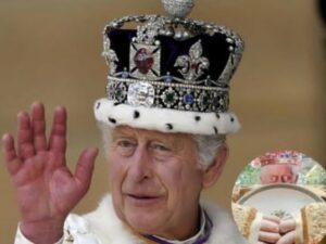 Cekricek.id, Kesehatan – Raja Charles III menuai perhatian karena bentuk jari-jarinya yang membengkak saat melangsungkan upacara penobatan. Pembengkakan pada jari tangannya tersebut dari berbagai foto yang beredar disebut-sebut oleh netizen mirip seperti sosis.