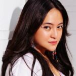 Cekricek.id, Berita Seleb dan Berita Artis – Marshanda dalam salah satu unggahan di akun media sosialnya memberikan tips kepada netizen agar bisa tidur nenyak. Dia menjabarkan tips tersebut sembari bercerita lewat unggahan video, sehingga netizen bisa lebih mudah memahami dan langsung mempraktekannya.
