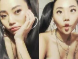 Cekricek.id, Berita Seleb dan Berita Artis – Wendy Walters baru-baru ini memamerkan dandanan barunya yang membuat dirinya tampil berbeda. Mantan Istri Reza Arap itu membagikan penampilan barunya lewat sebuah unggahan di media sosial pribadinya.