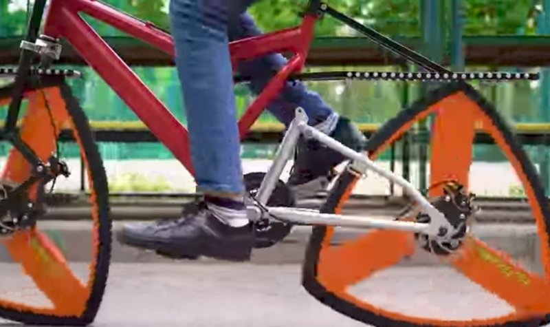 Sepeda Unik Ini Punya Roda Bentuk Segitiga, Begini Cara Kerjanya