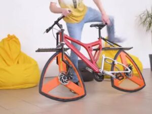 Cekricek.id, Berita Viral - Desain dasar untuk sepeda bertenaga pedal tidak banyak berubah selama lebih dari 150 tahun terakhir. Para perusahaan yang memproduksinya biasanyanya fokus untuk meningkatkan kinerja dan bahan pembuatnya, tetapi rangka dengan dua roda bundar adalah resep yang berhasil selama beberapa dekade.