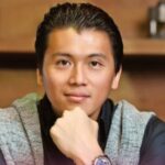 Reino Barack, memperlihatkan isi dompetnya kepada publik. Alih-alih berjumlah jutaan rupiah, ternyata isi dompet Reino Barack hanya Rp250 ribu.