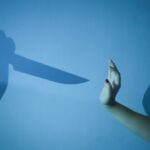 Cekricek.id, Berita Viral - Mengetahui istrinya kembali berprofesi sebagai seorang LC karaoke seorang pria menjadi gelap mata.