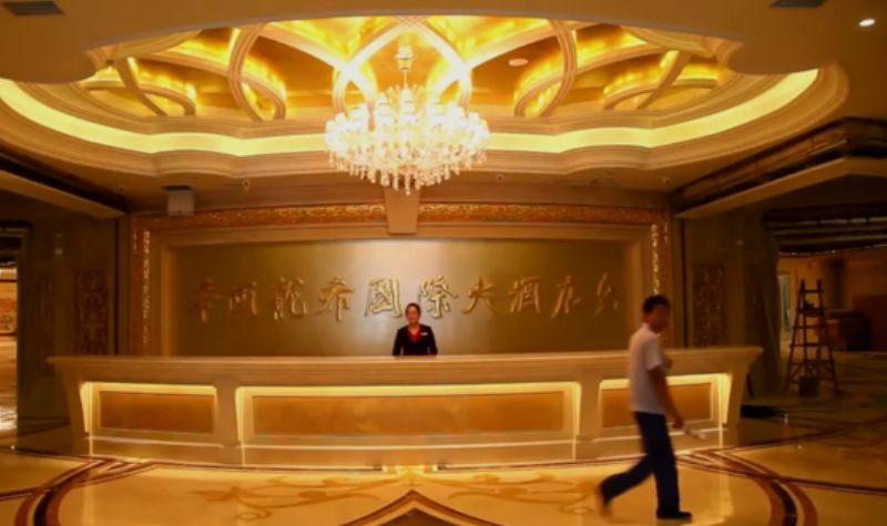 Cekricek.id, Objek Wisata - Ada salah satu wilayah di China yang dijuluki sebagai desa terkaya, bernama Desa Huaxi, helikopter transportasi umum 
