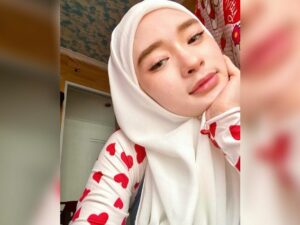 Cekricek.id, Berita Artis dan Berita Seleb - Blak-blakan Inara Rusli menyebut jika dirinya rela dan ikhlas untuk dipoligami, dipaksa minta maaf
