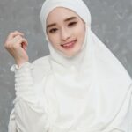 Cekricek.id, Berita Artis dan Berita Seleb - Artis cantik Inara Rusli kini memberikan tuntutan untuk pemberian nafkah mut'ah serta iddah